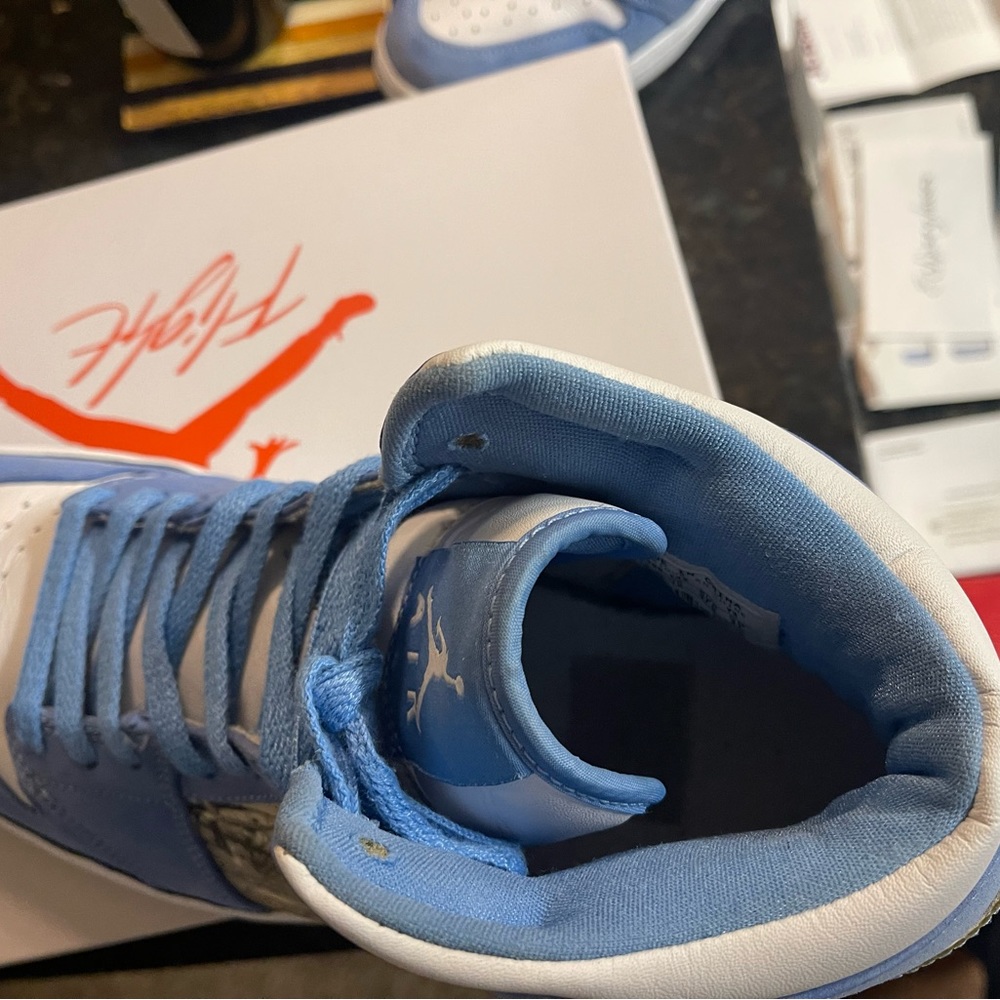 Rare “Legend” Air Jordan 1s, Size 13. Great condition - Picture 7 of 9